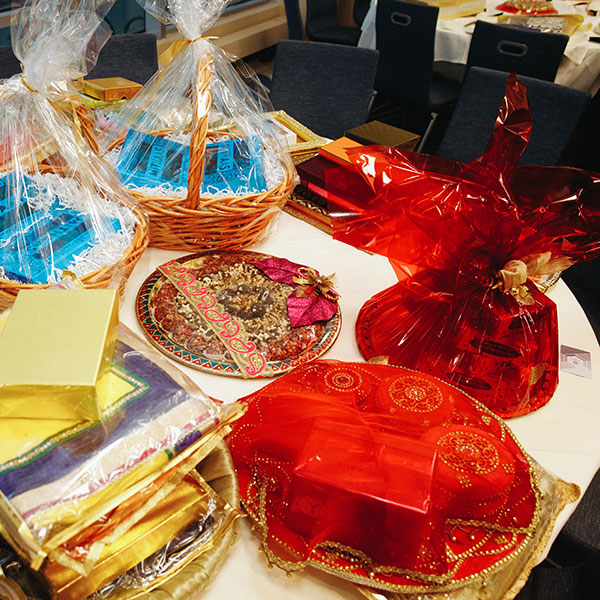 giftwrapper-service-image-02